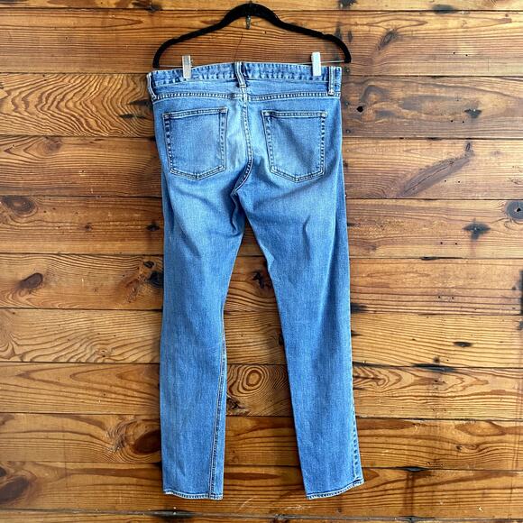 J Crew Light Wash Matchstick Skinny Jeans Size 29 - Picture 3 of 3